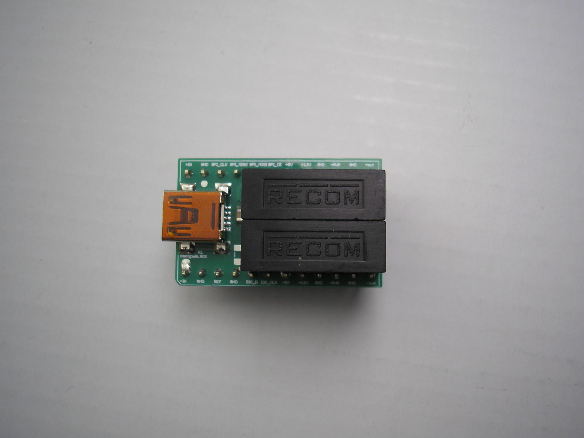 analog::blocks Isolated USB to ±30 V DC/DC Power Module